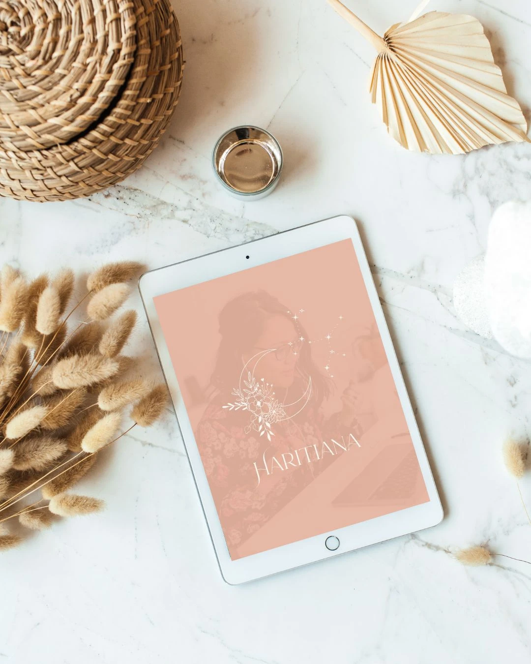 Haritiana création logo sur canva